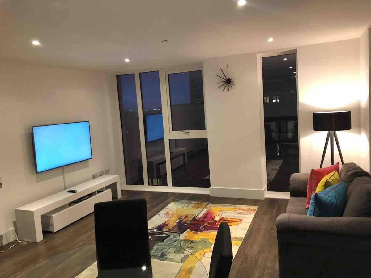 High View Two Bedroom Apartment In Woolwich Лондон Екстер'єр фото