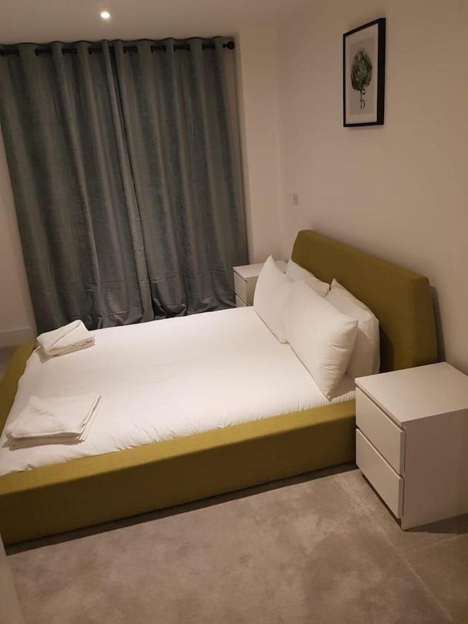 High View Two Bedroom Apartment In Woolwich Лондон Екстер'єр фото