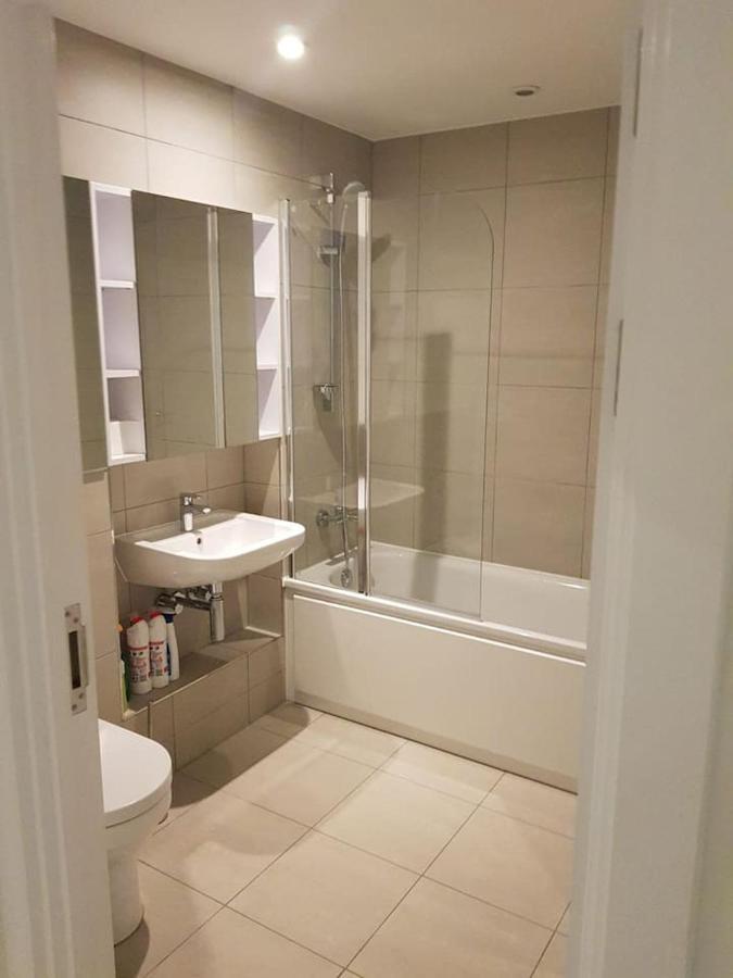 High View Two Bedroom Apartment In Woolwich Лондон Екстер'єр фото