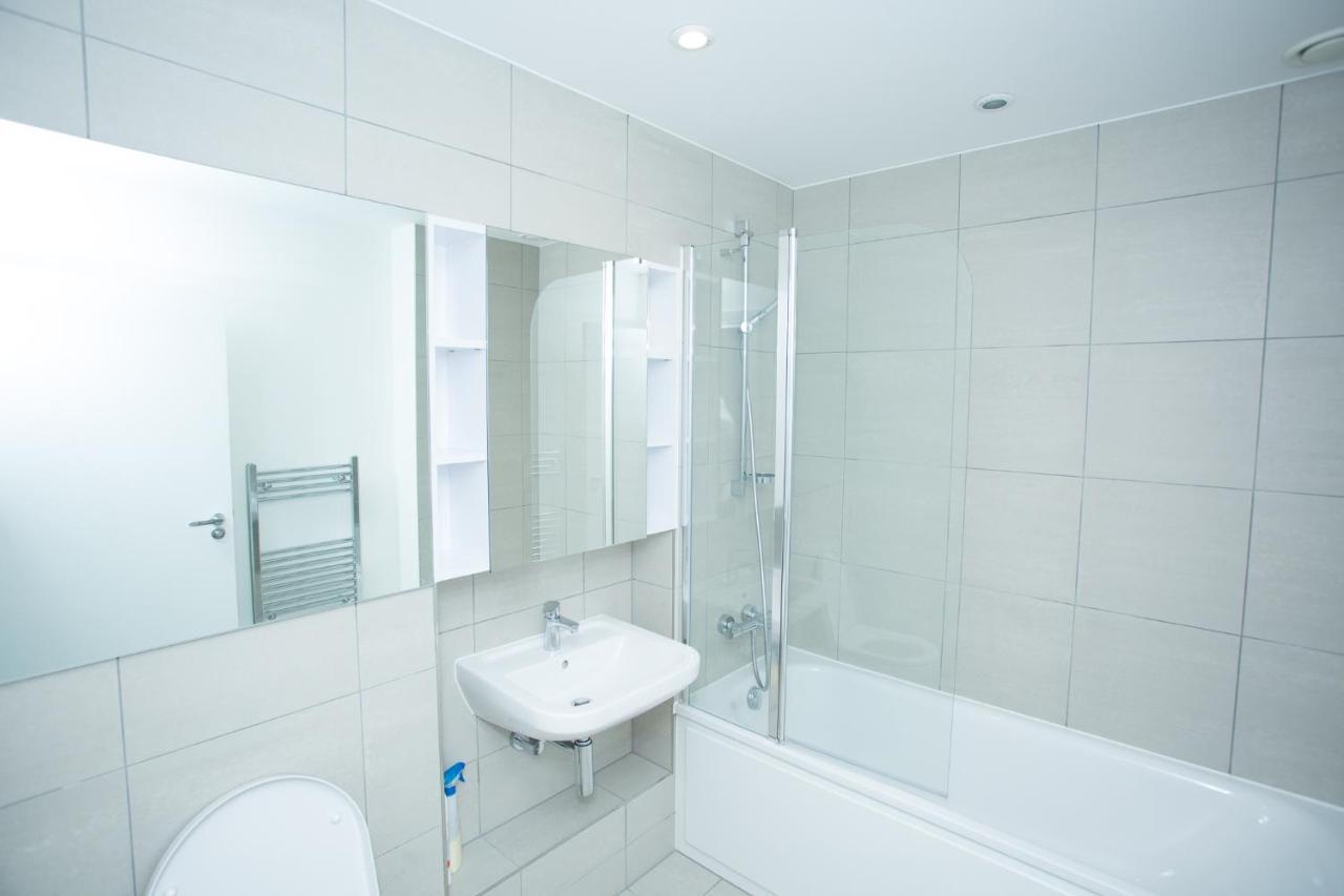 High View Two Bedroom Apartment In Woolwich Лондон Екстер'єр фото